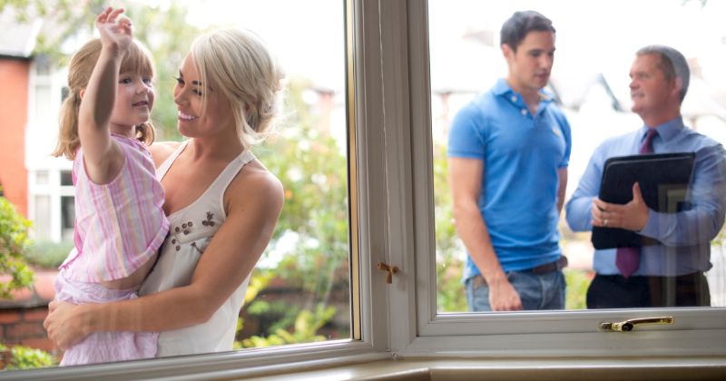 How to Spot Hidden Problems When House Hunting in Summer